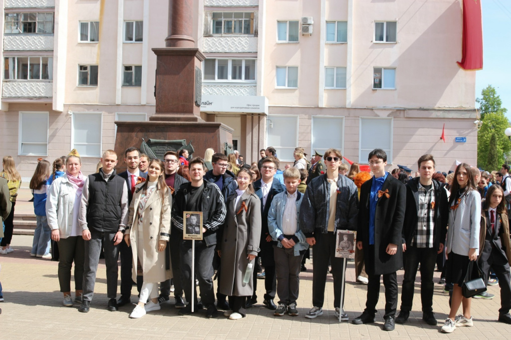 С праздником Победы!