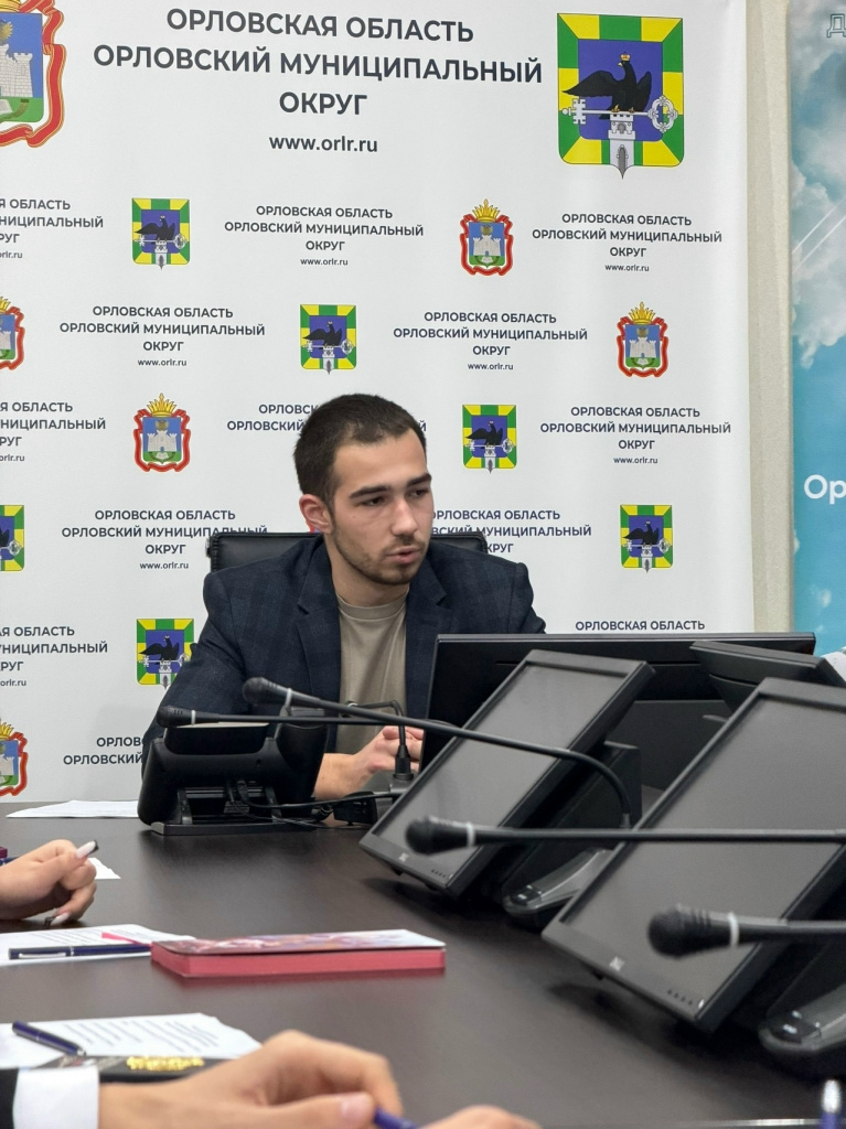Молодёжное правительство3.jpg Молодёжное правительство3.jpg